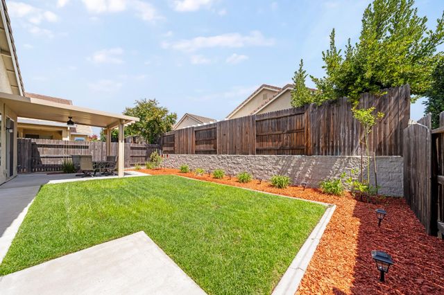 1866 Verrazona Dr, Roseville, CA 95747
