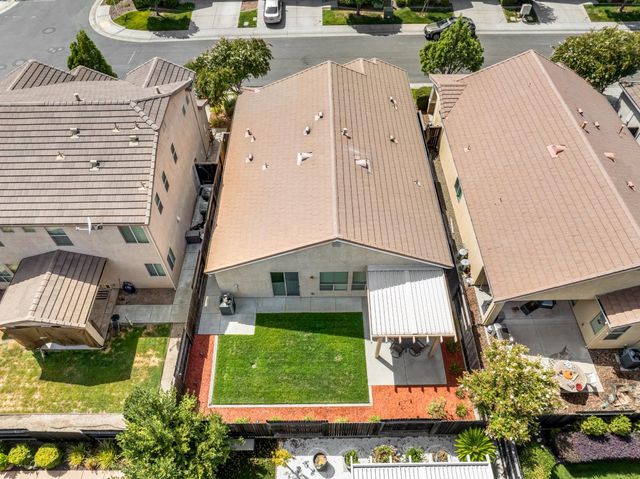 1866 Verrazona Dr, Roseville, CA 95747