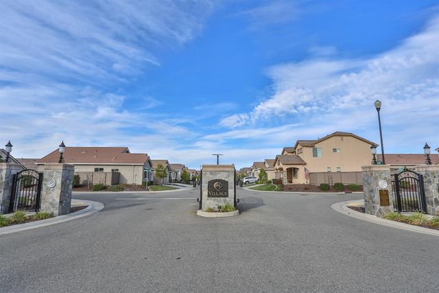 1866 Verrazona Dr, Roseville, CA 95747