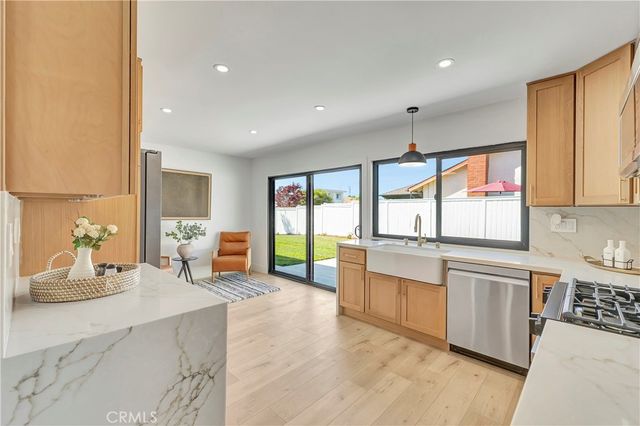 8761 Anthony, Huntington Beach, CA 92647