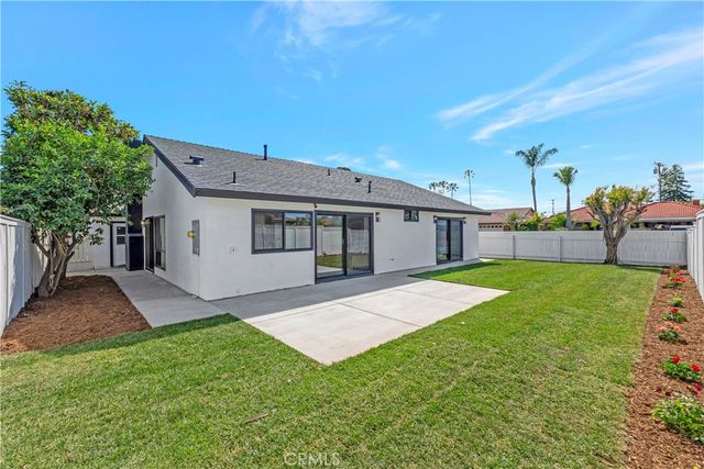 8761 Anthony, Huntington Beach, CA 92647