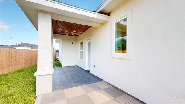 8006 N 48th Lane, Mcallen, TX 78504