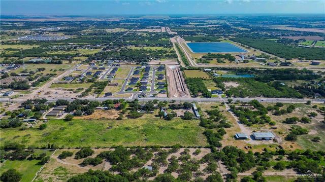 8006 N 48th Lane, Mcallen, TX 78504