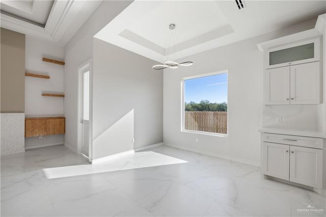 8006 N 48th Lane, Mcallen, TX 78504