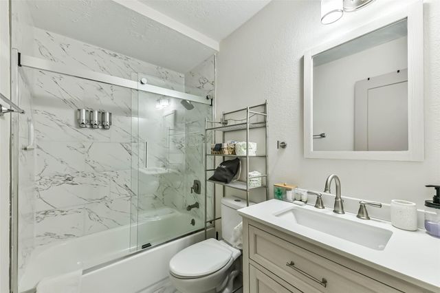 2002 27th Street 3, Galveston, TX 77550