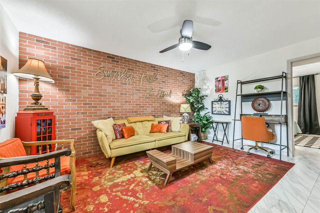 2002 27th Street 3, Galveston, TX 77550