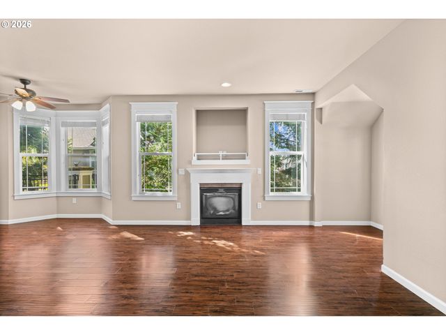 3880 SUMMERLINN Dr, West Linn, OR 97068