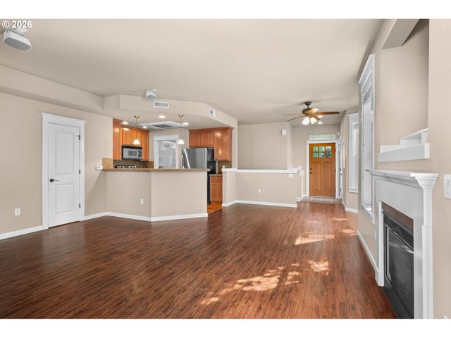 3880 SUMMERLINN Dr, West Linn, OR 97068