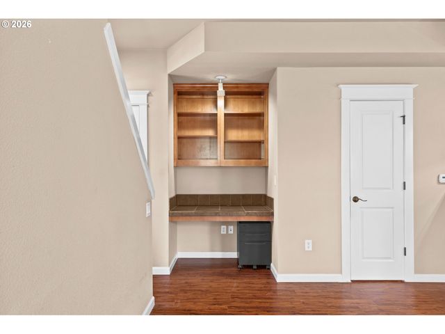 3880 SUMMERLINN Dr, West Linn, OR 97068