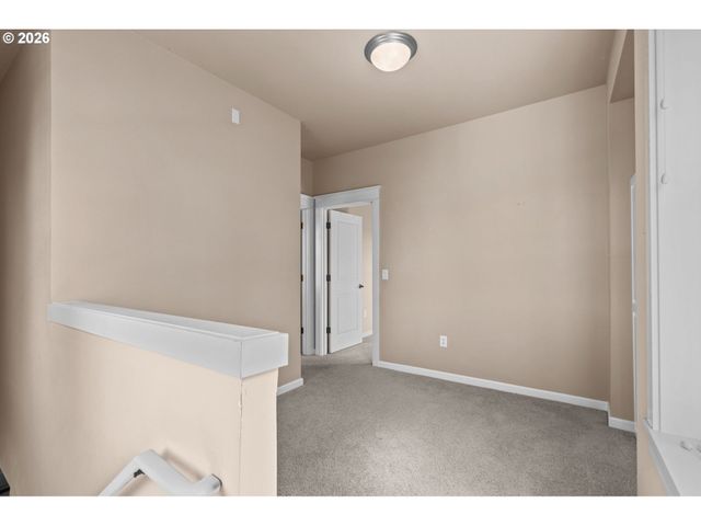 3880 SUMMERLINN Dr, West Linn, OR 97068