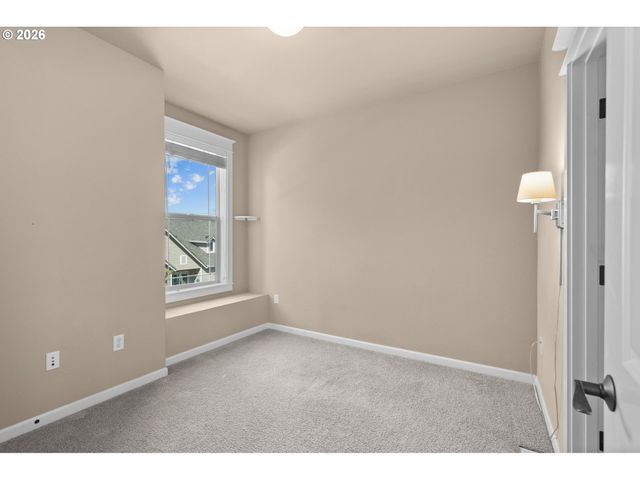 3880 SUMMERLINN Dr, West Linn, OR 97068