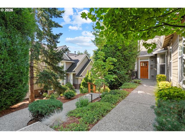 3880 SUMMERLINN Dr, West Linn, OR 97068
