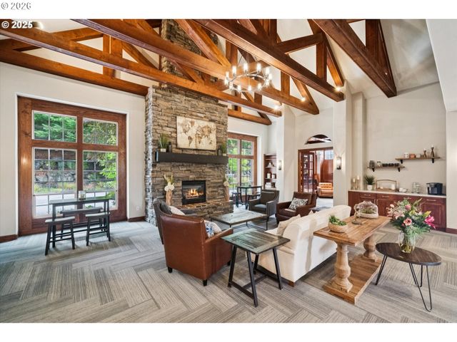 3880 SUMMERLINN Dr, West Linn, OR 97068