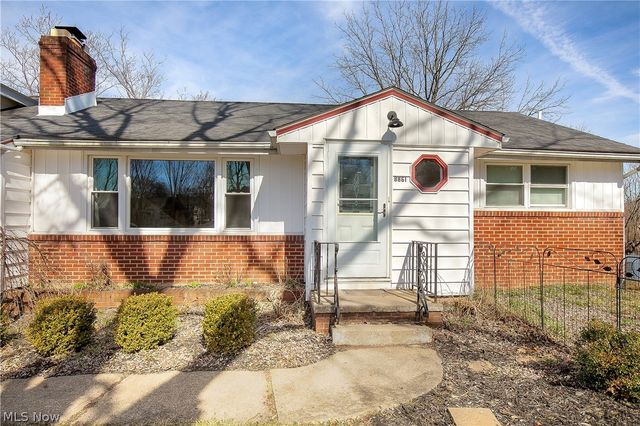 8861 Gladys Street NW, Massillon, OH 44646