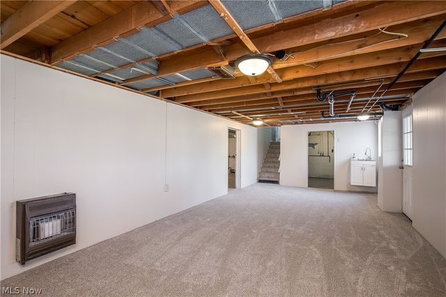 8861 Gladys Street NW, Massillon, OH 44646