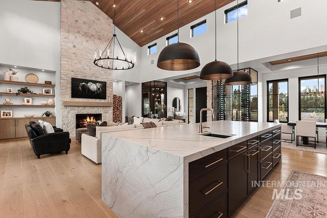 2444 W Floating Feather Rd, Eagle, ID 83616