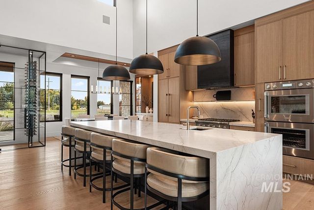 2444 W Floating Feather Rd, Eagle, ID 83616