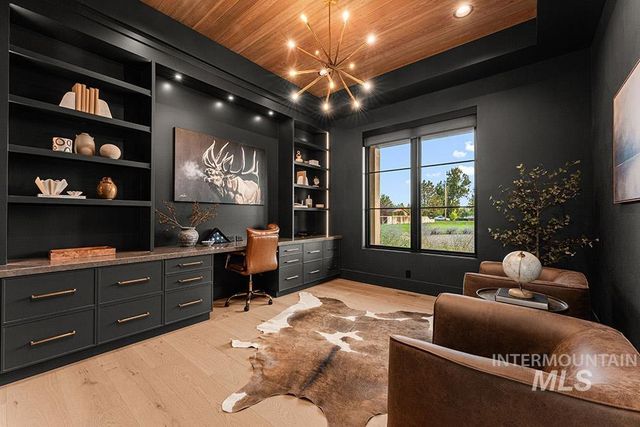 2444 W Floating Feather Rd, Eagle, ID 83616