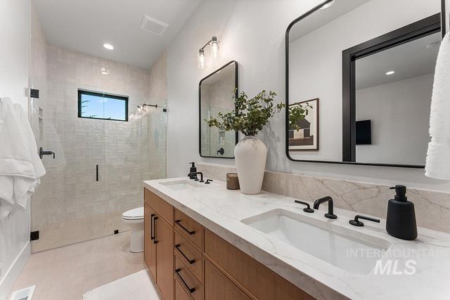 2444 W Floating Feather Rd, Eagle, ID 83616