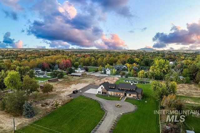 2444 W Floating Feather Rd, Eagle, ID 83616