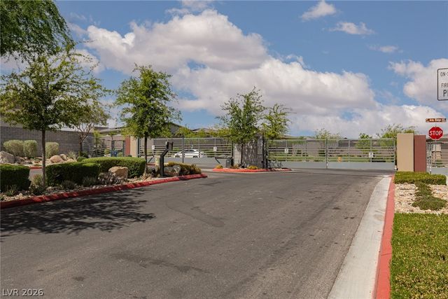 9734 Pacific Pine Street, Las Vegas, NV 89143