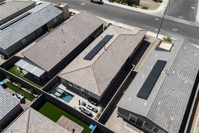 9734 Pacific Pine Street, Las Vegas, NV 89143