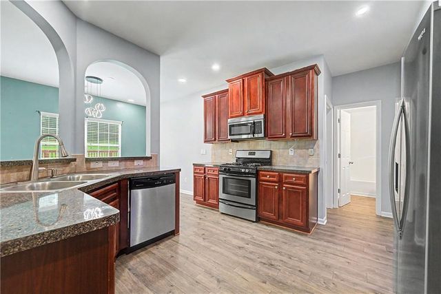 3719 Big Horn Court, Ellenwood, GA 30294