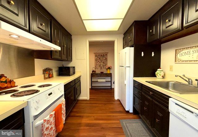 3352 CHISWICK CT #57-2E, Silver Spring, MD 20906
