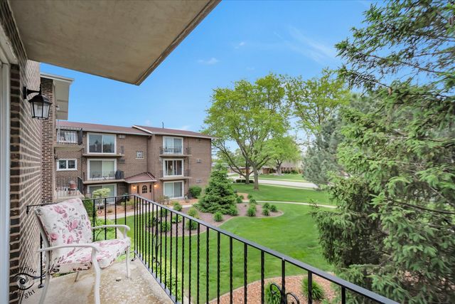 9016 W 140th Street 2A, Orland Park, IL 60462