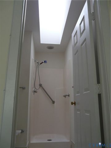 8114 E Greystone Cir, Henrico, VA 23229
