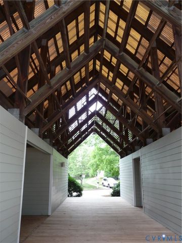 8114 E Greystone Cir, Henrico, VA 23229