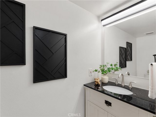 1143 N Broadway, Escondido, CA 92026