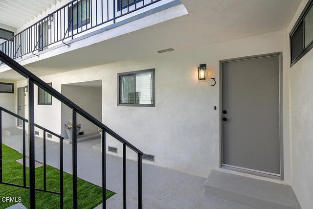655 Ivy Street, Glendale, CA 91204