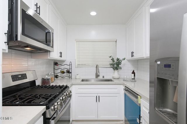 655 Ivy Street, Glendale, CA 91204