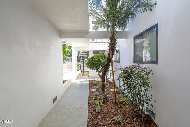 655 Ivy Street, Glendale, CA 91204