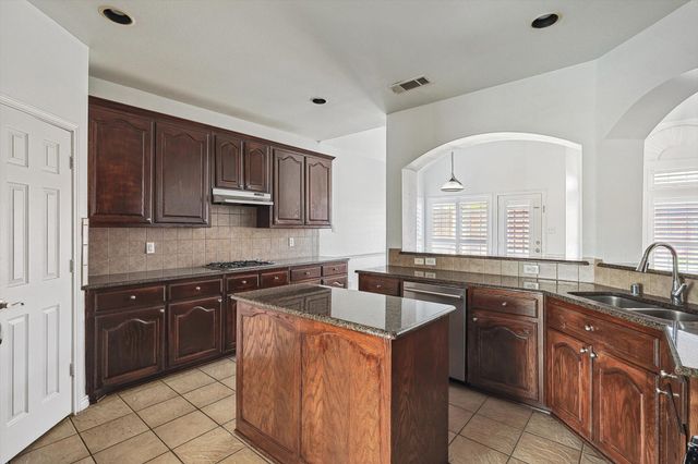 801 Hunters Glen, Murphy, TX 75094
