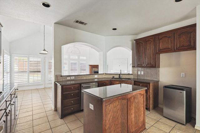 801 Hunters Glen, Murphy, TX 75094