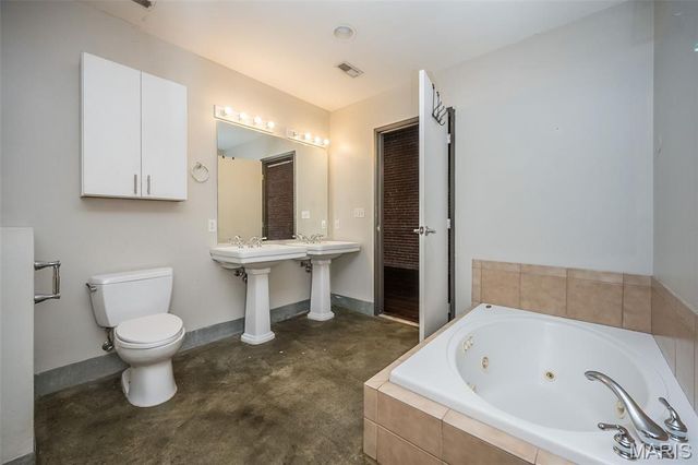 1312 Washington Avenue 3B, St Louis, MO 63103