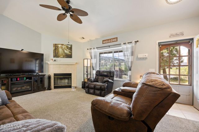 23500 Lakeview Drive, Tehachapi, CA 93561