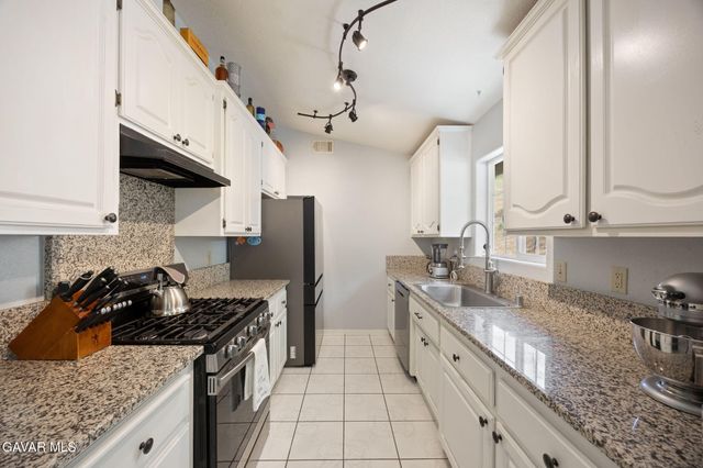 23500 Lakeview Drive, Tehachapi, CA 93561