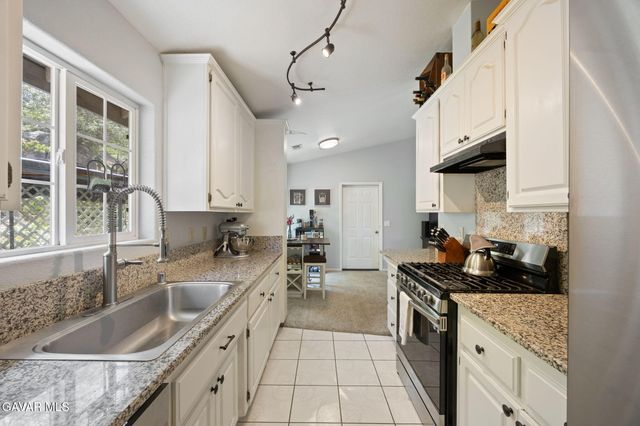 23500 Lakeview Drive, Tehachapi, CA 93561