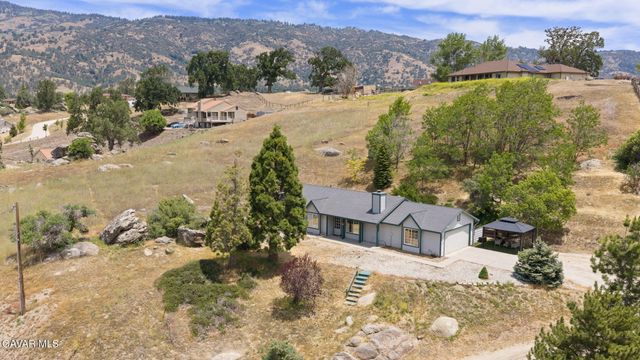 23500 Lakeview Drive, Tehachapi, CA 93561