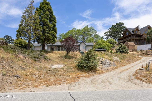23500 Lakeview Drive, Tehachapi, CA 93561