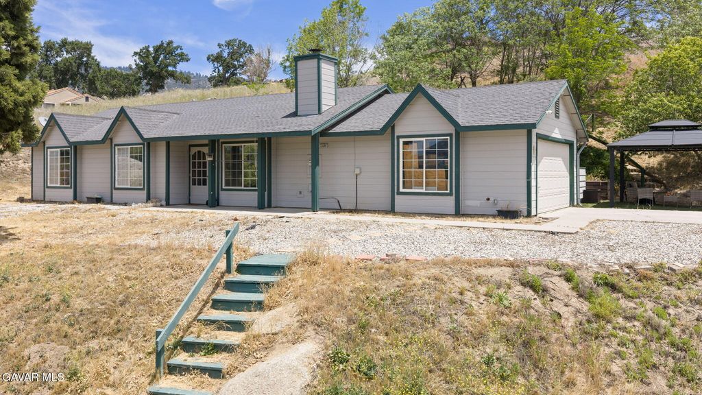 23500 Lakeview Drive, Tehachapi, CA 93561