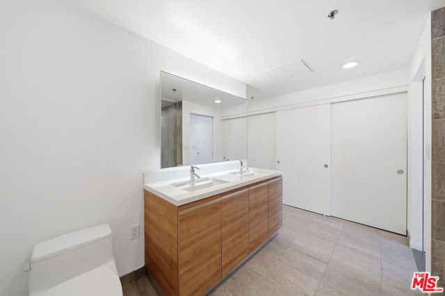 3785 Wilshire Boulevard 1607, Los Angeles, CA 90010