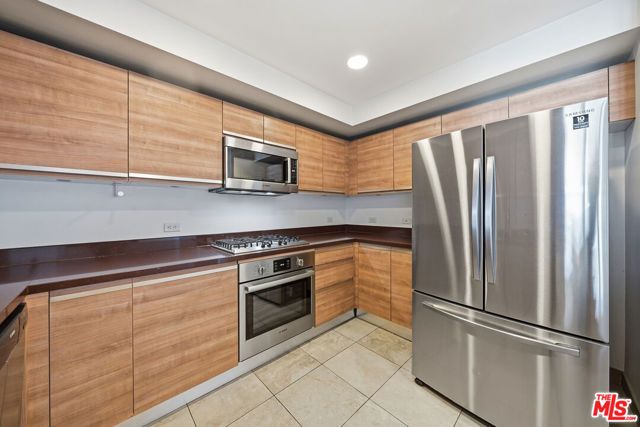 3785 Wilshire Boulevard 1607, Los Angeles, CA 90010
