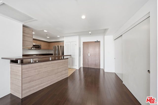 3785 Wilshire Boulevard 1607, Los Angeles, CA 90010