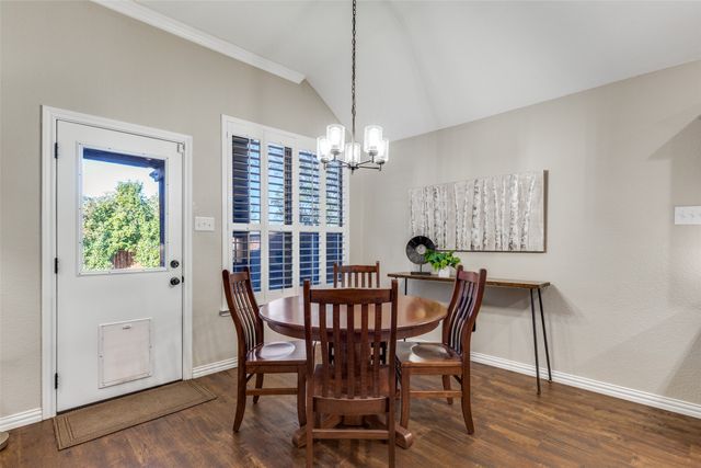 2136 Fountain Drive, Lewisville, TX 75067