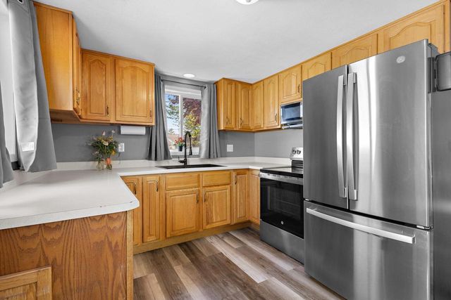 2717 W HEATHER AVENUE, Appleton, WI 54914
