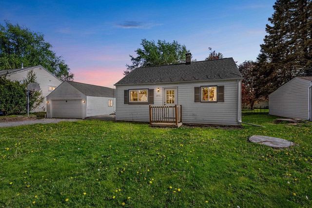 2717 W HEATHER AVENUE, Appleton, WI 54914
